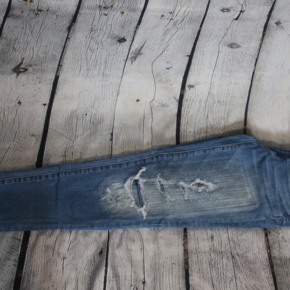 Distressed American Eagle Jeans - Picture 3 of 7